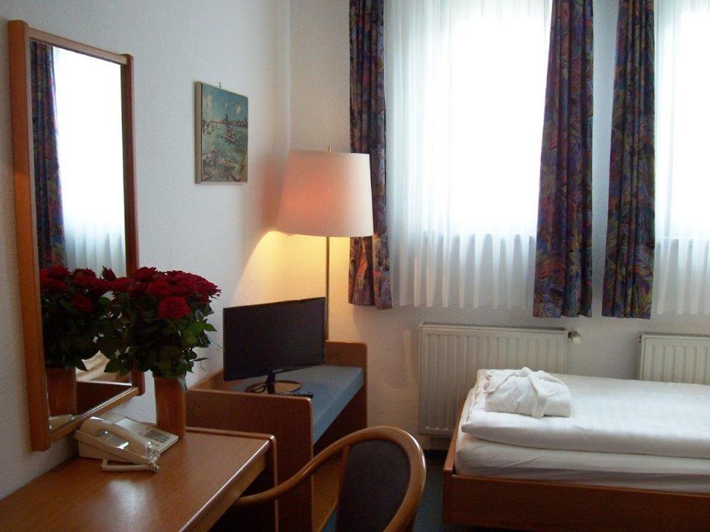 Hotel Vogtland Bad Elster Buitenkant foto