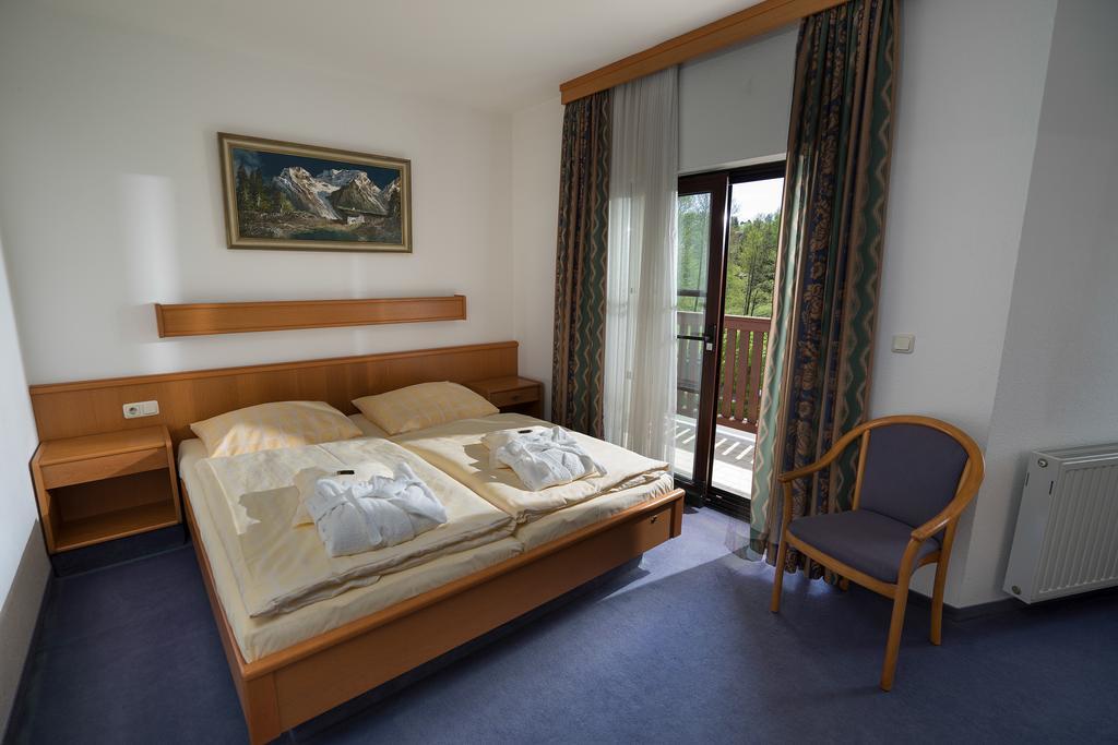 Hotel Vogtland Bad Elster Buitenkant foto